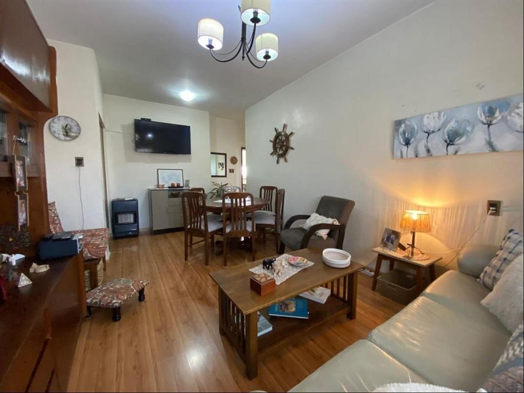 Venta local comercial + 2 casas de altos y terreno