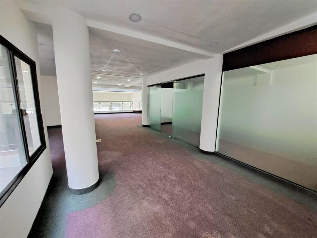 VENTA LOCAL COMERCIAL CON RENTA 6% TRES CRUCES