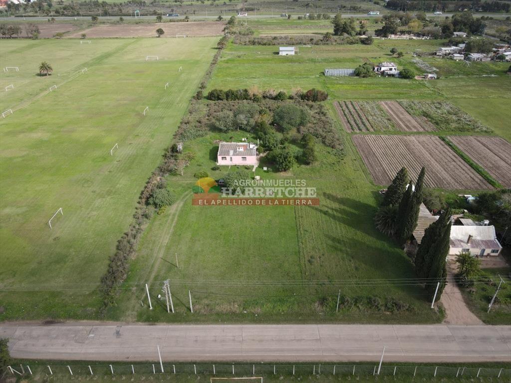 Casa con terreno en venta a pasitos de ruta 1, de
