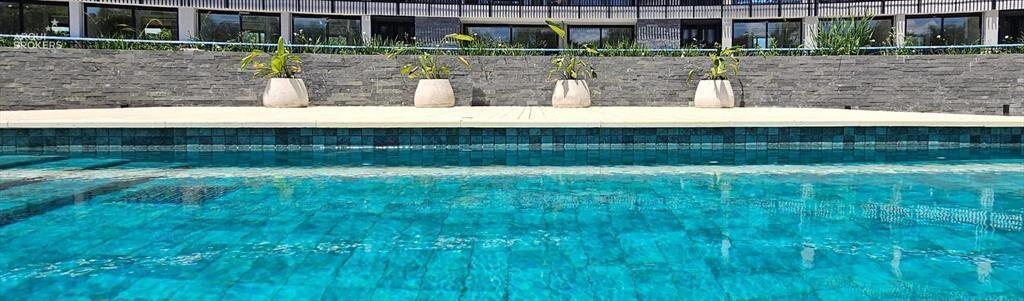 Apartamento penthouse de tres dormitorios en alquiler en Ca