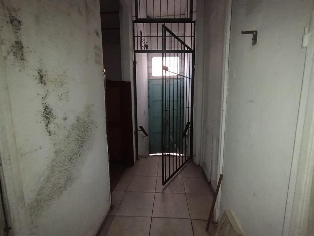 Casa a pasos de 8 de octubre y con servicios cercanos y loc