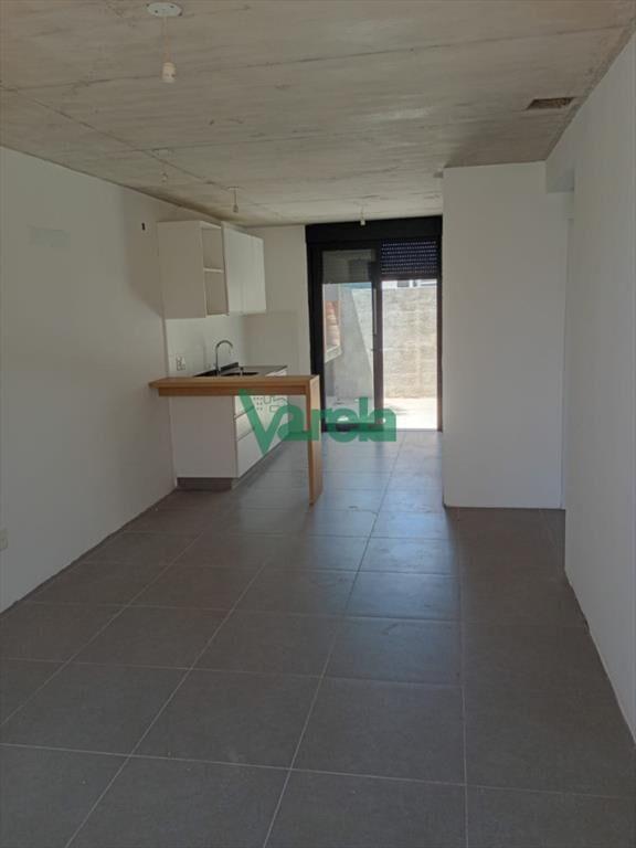 Venta casa MalvÃ­n Norte, 2 dormitorios, 1 patio