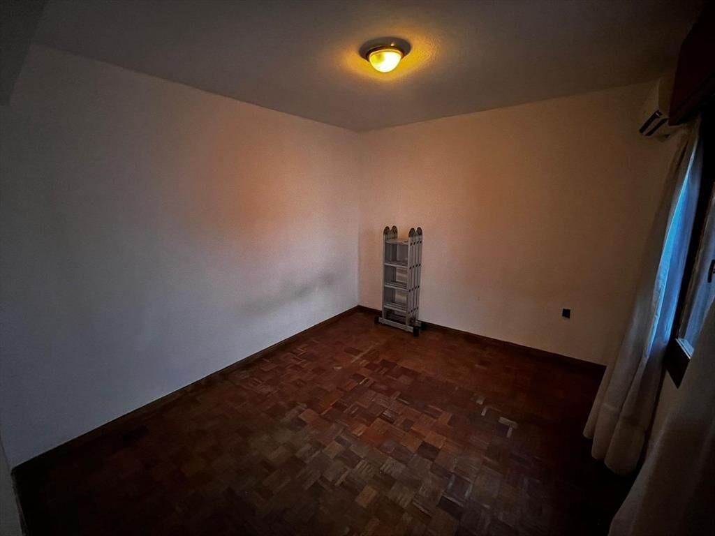 Ciudad de Guayaquil esq Caramuru 4 dorm. 300 m2, piscina y