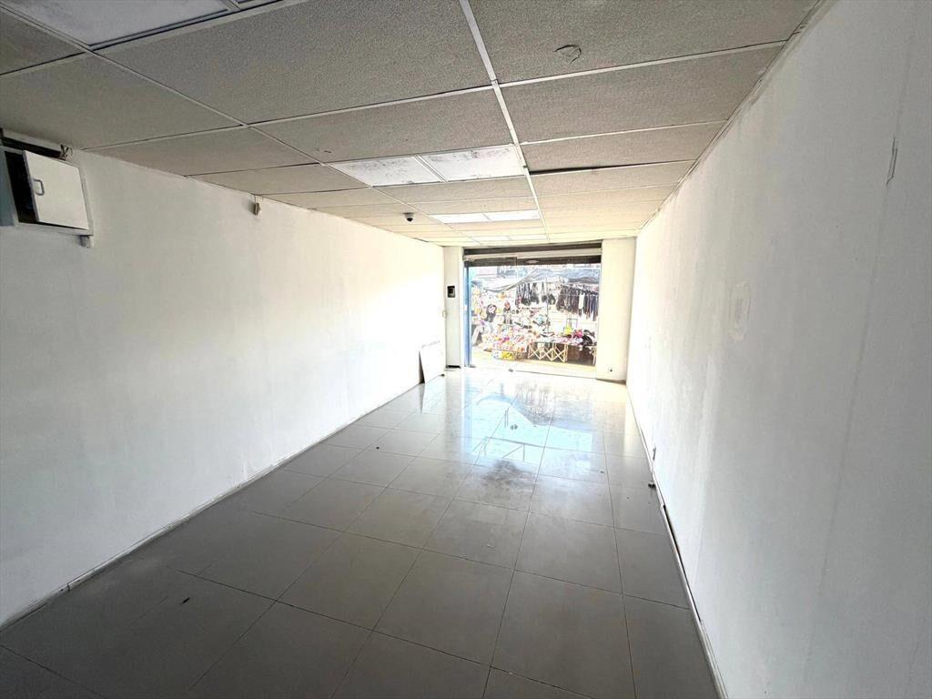 Alquiler de Local comercial en Avd. Agraciada con 80 Mts2 en