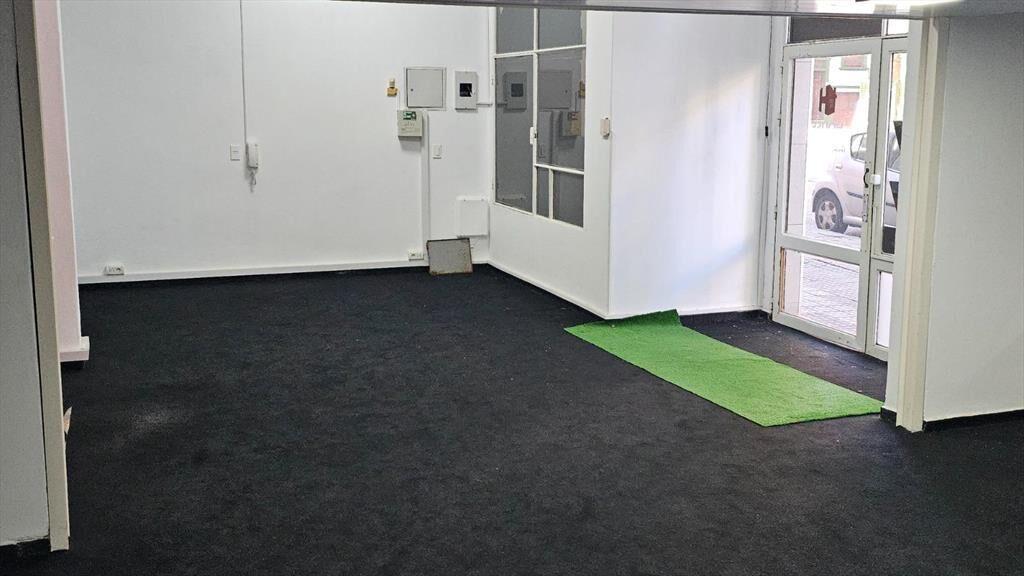 Alquiler Local Comercial de 2 Plantas en Barrio Sur.
