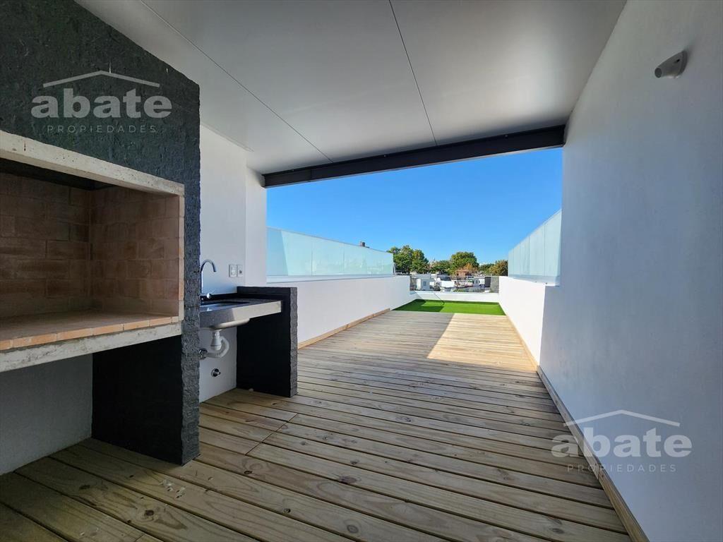 Venta de monoambiente con Solárium con parrillero en comple