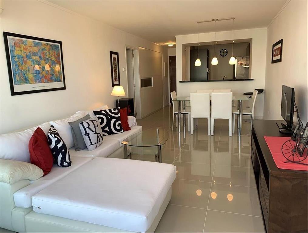 Apartamento 3 dormitorios, vista al mar y servicios