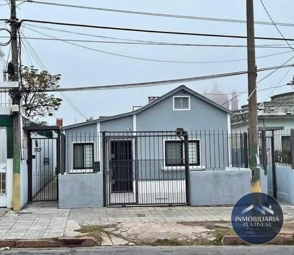 Casa en venta c/ cochera en Cerrito