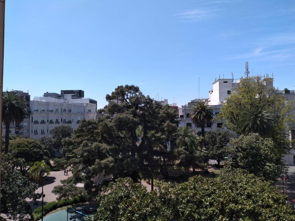 Plaza Zabala esquina Washington