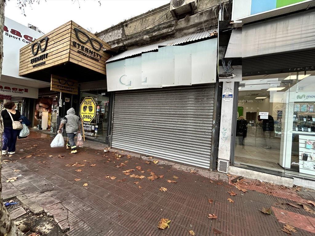 Alquiler - Local Comercial en Unión con 40 m2 - 8 de Octubre