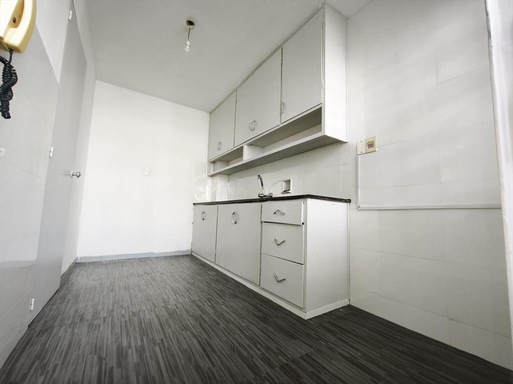 Venta en Parque Rodó de Apartamento de Dos Dormitorios con