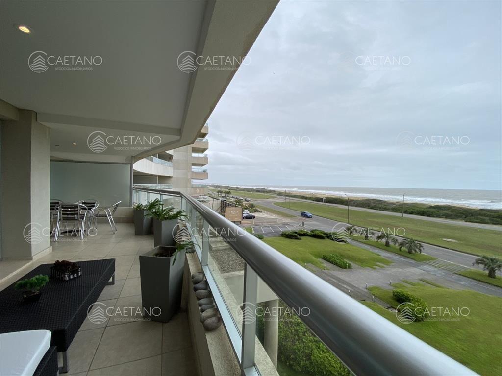 Alquiler anual y temporal apartamento 3 dormitorios playa b