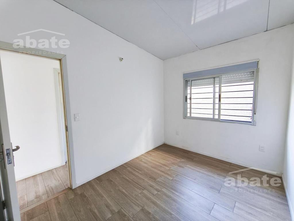 Casa en Alquiler de 1 dormitorio en Solymar. Cochera y Parr