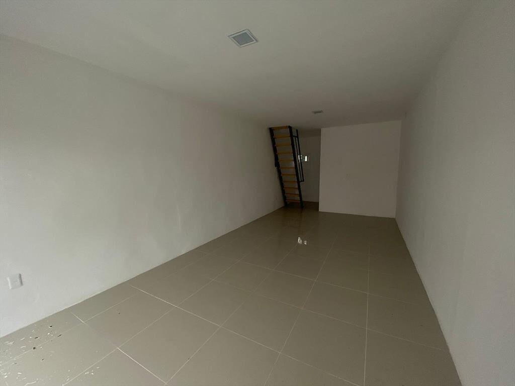 Ruta 10 , corazón de la Barra, 4 mts de frente,  60 m2 !!