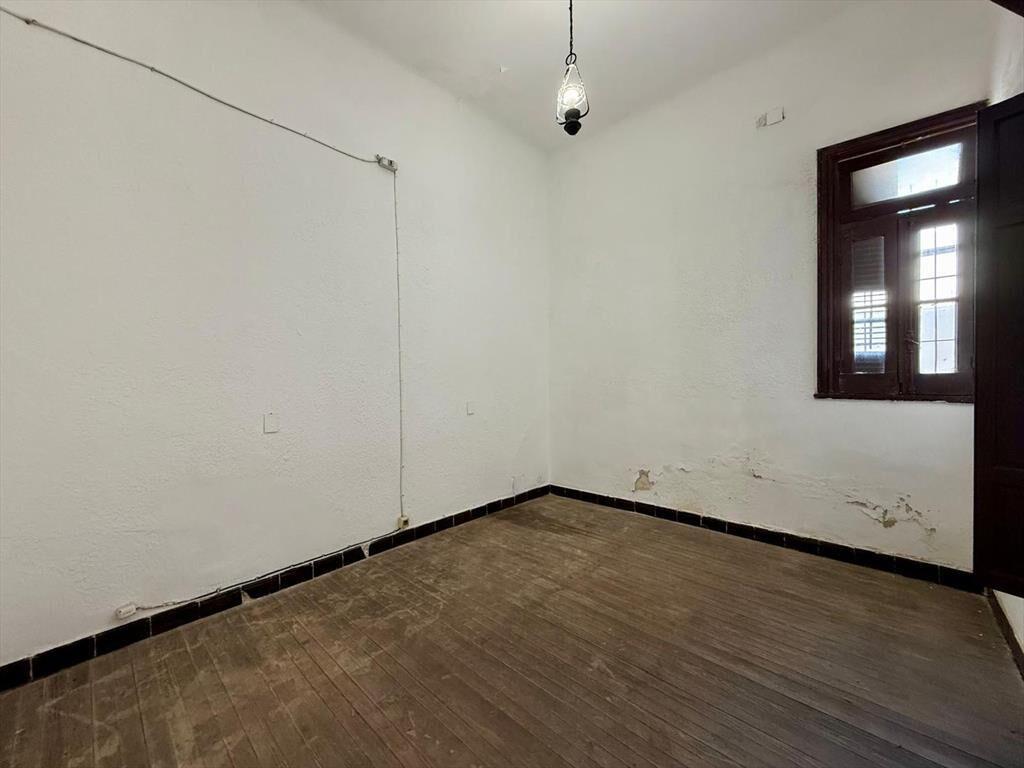 VENTA DE CASA 4 DORM Y LOCAL EN GOES