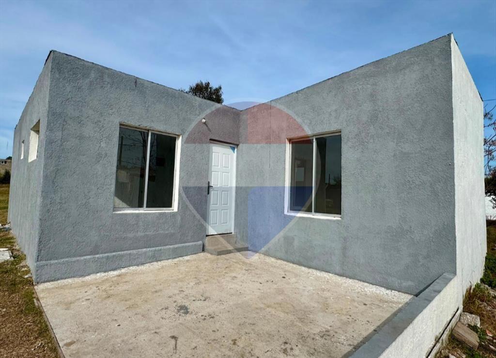 Casa con amplio terreno de 995 m2