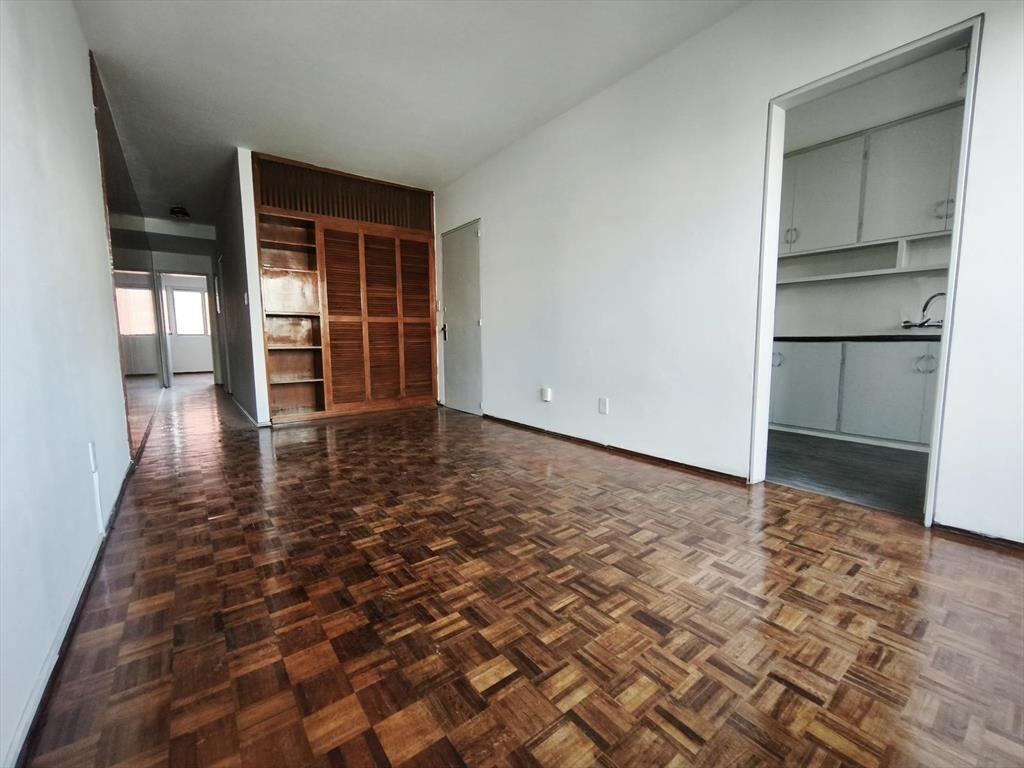 Venta en Parque Rodó de Apartamento de Dos Dormitorios con