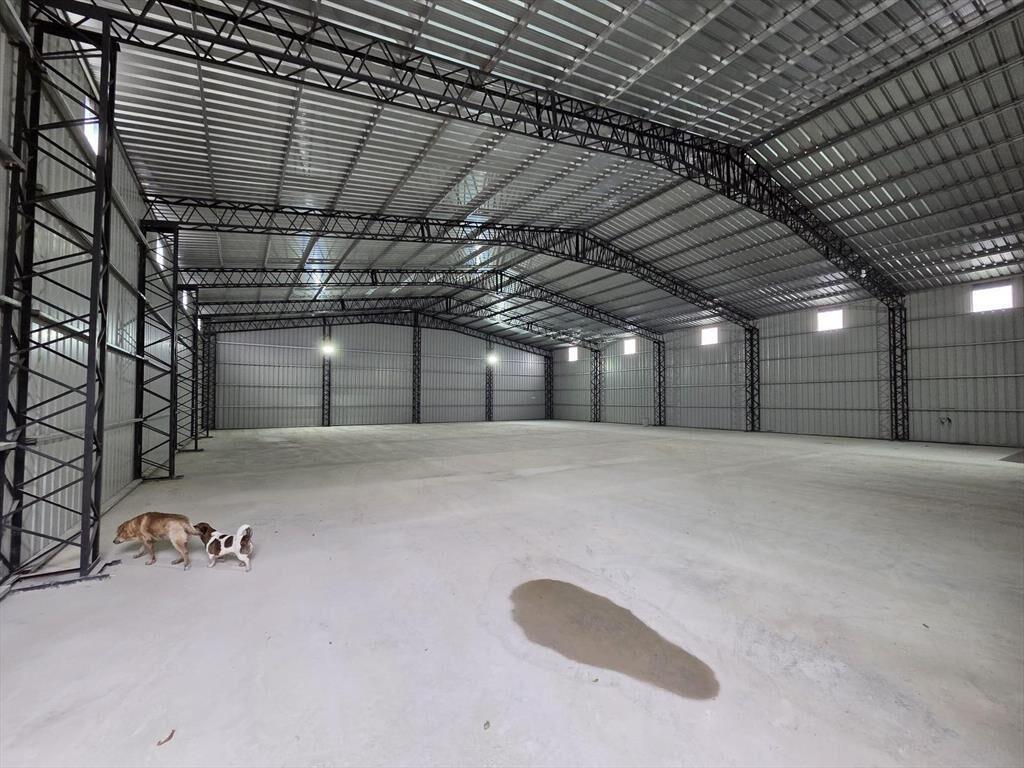 Ruta 102 y 101, 750m2 a estrenar, entrada de contenedores!!