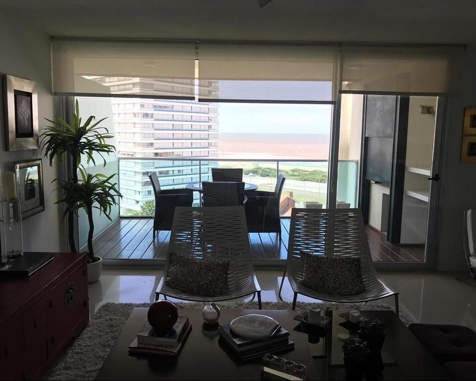 Torre O 9D Alquiler apartamento 3 dorm y dependencia Brava!