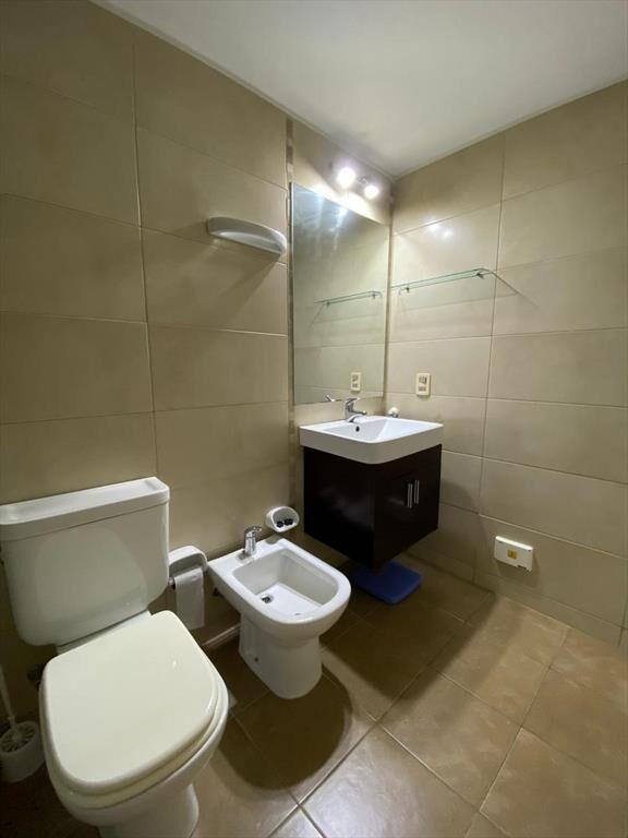Av Brasil prox Rambla, piso alto, equipado, piscina, gym, s