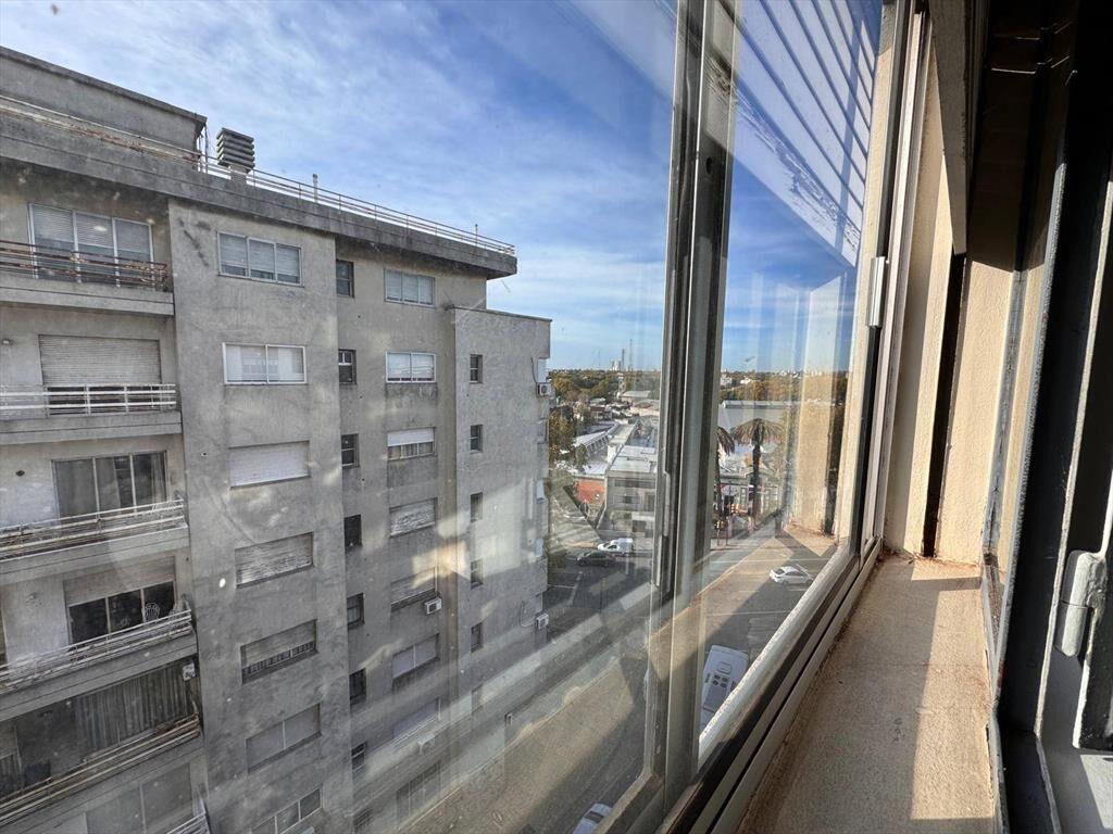 Alquiler de Apartamento en Francisco Caraballo con 2 dormito