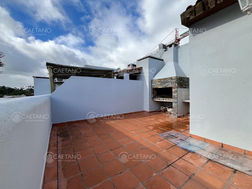 Apartamento en alquiler de 3 dormitorios