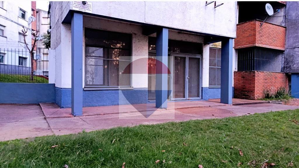 ALQUILER LOCAL COMERCIAL EN PANDO