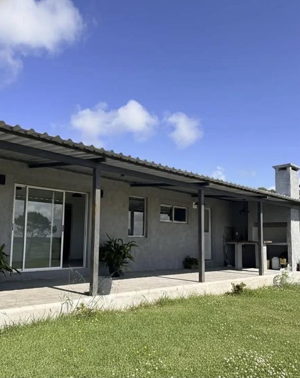 Alquiler de hermosa casa a estrenar en Neptunia