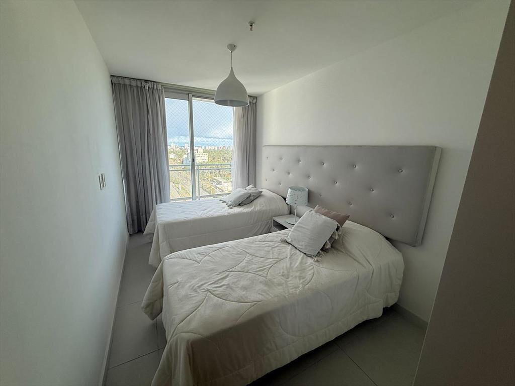 Alquiler invernal apartamento equipado 3 dormitorios sobre