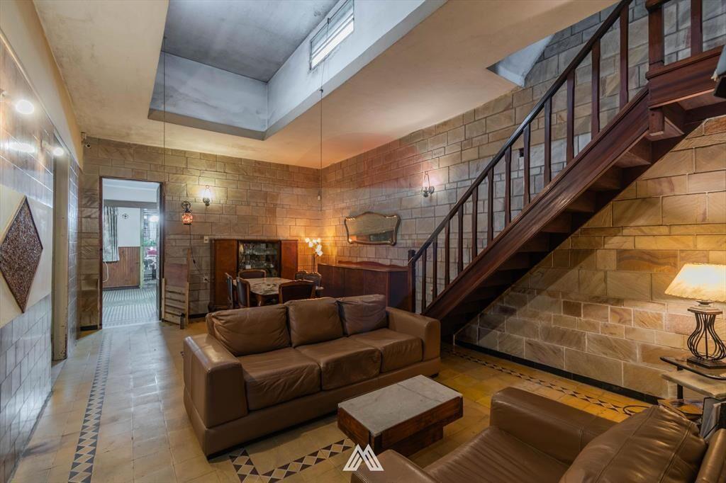 VENTA 2 CASAS 5 DORMITORIOS NUEVO PARIS
