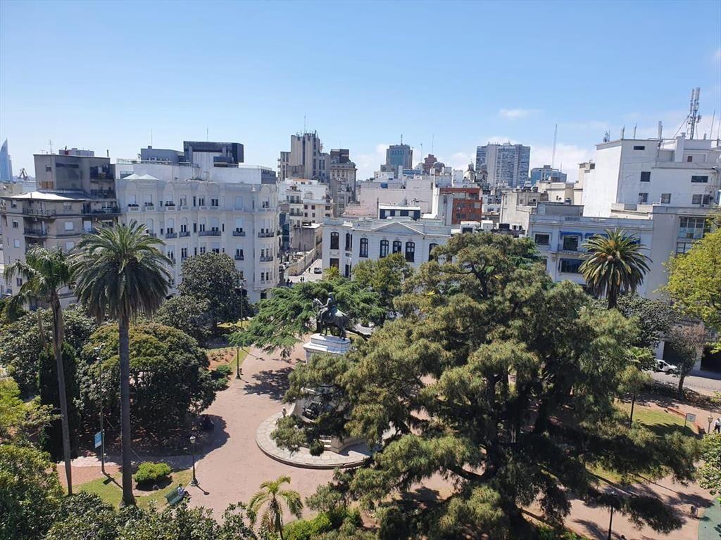 PLAZA ZABALA PISO 8