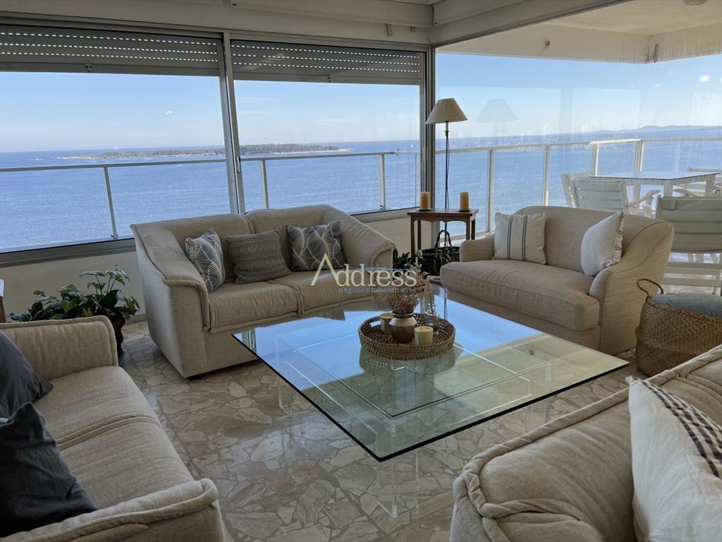 Espectacular apartamento en venta en primera