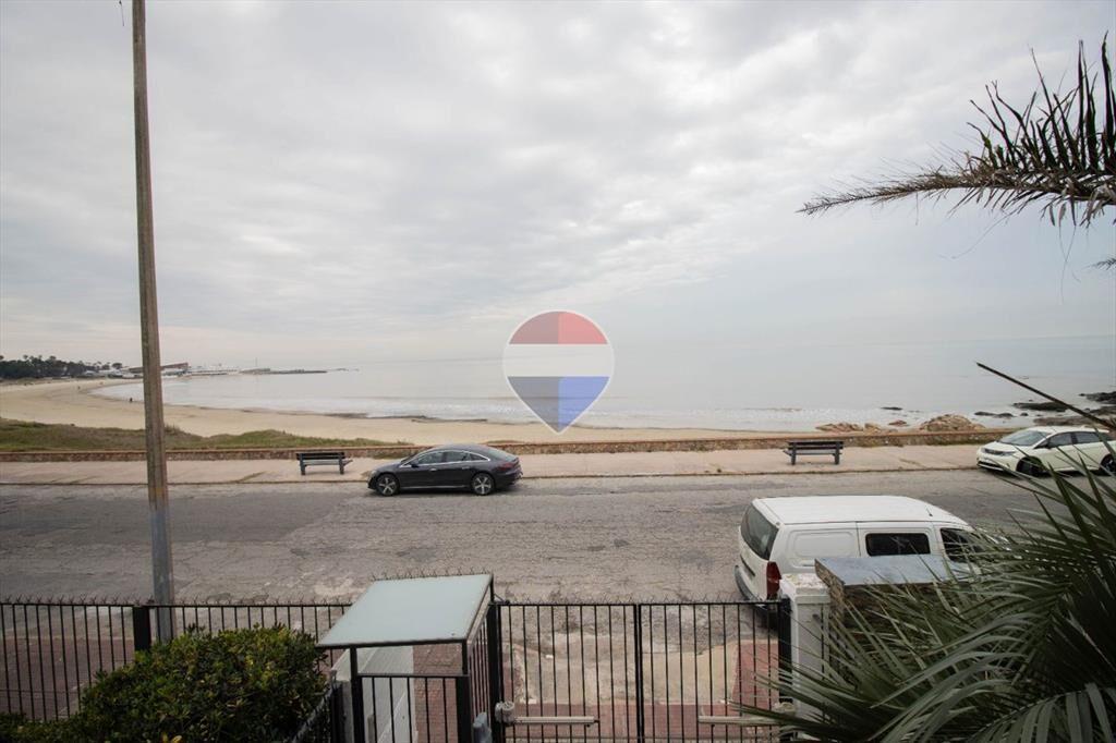 Venta apartamento sobre Rambla Punta Gorda