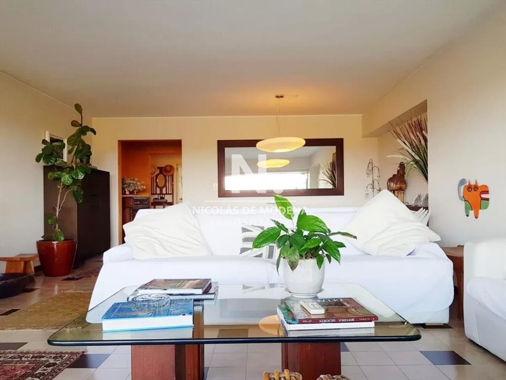 Departamento en Venta de 2 dormitorios y medio al