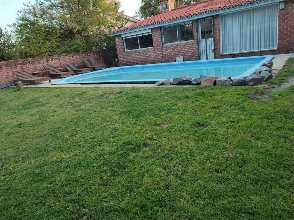 EXCELENTE Y SUPER CONFORTABLE. 4 dormitorios 4 baños Alquil