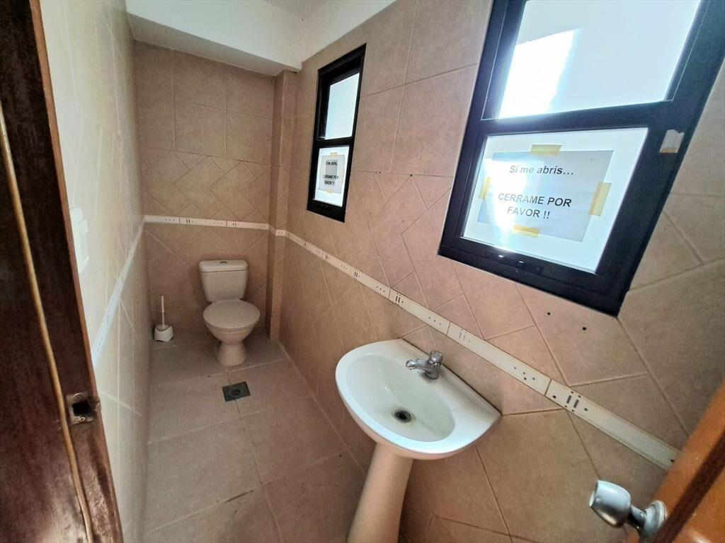 VENTA LOCAL COMERCIAL CON RENTA 6% TRES CRUCES