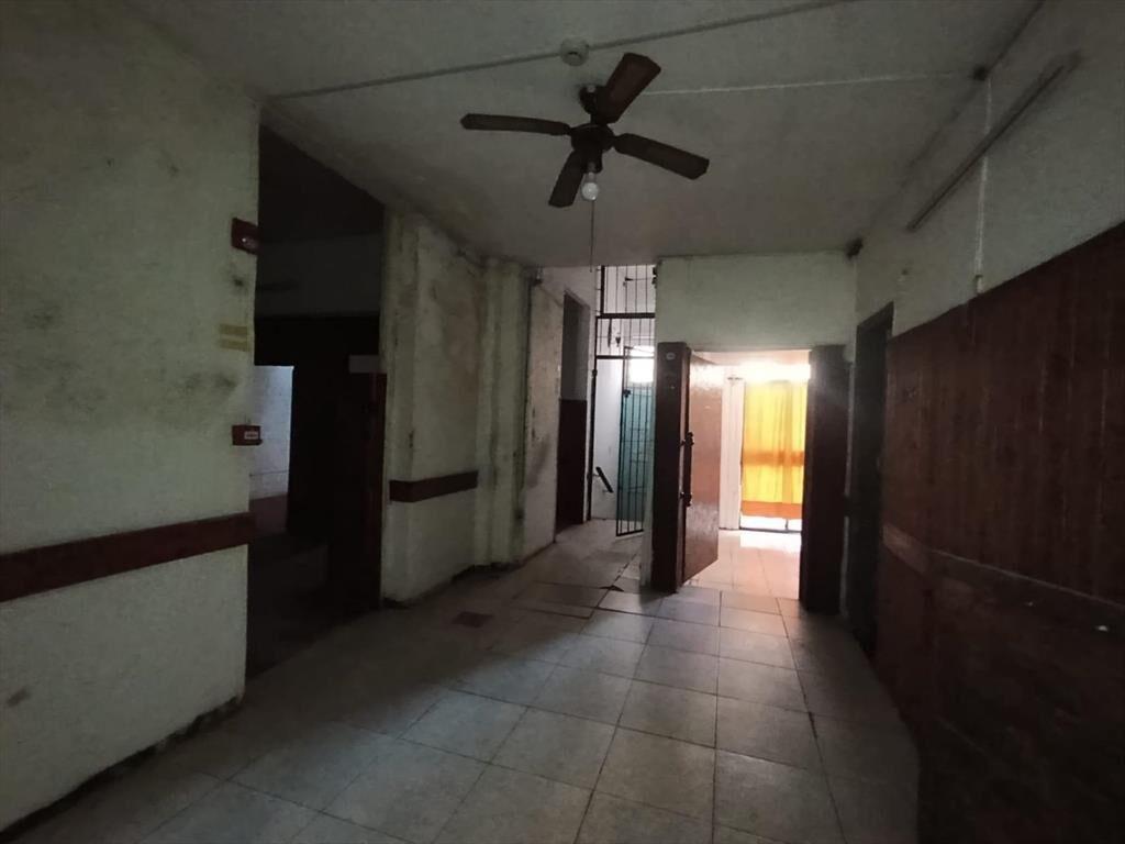 Casa a pasos de 8 de octubre y con servicios cercanos y loc