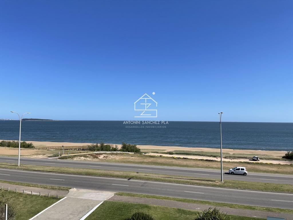 FRENTE AL MAR, 3 DORMITORIOS, 2 BAÑOS,  EN VENTA , PUNTA D