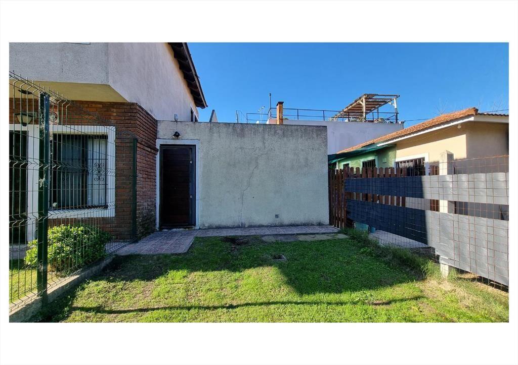 Venta apartamento 2 dormitorios con Parrillero y patio priv