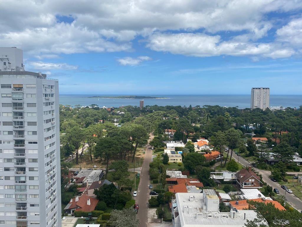 Pent House, Roosevelt y Parada 14, 171 m2, gge x2 !!