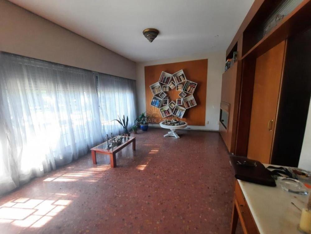 Venta casa 5 dorm en Atahualpa, Bv. Artigas y Ramón Márquez