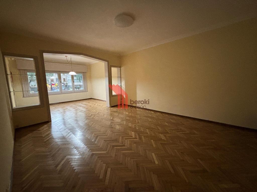 Casa sumamente amplia en alquiler