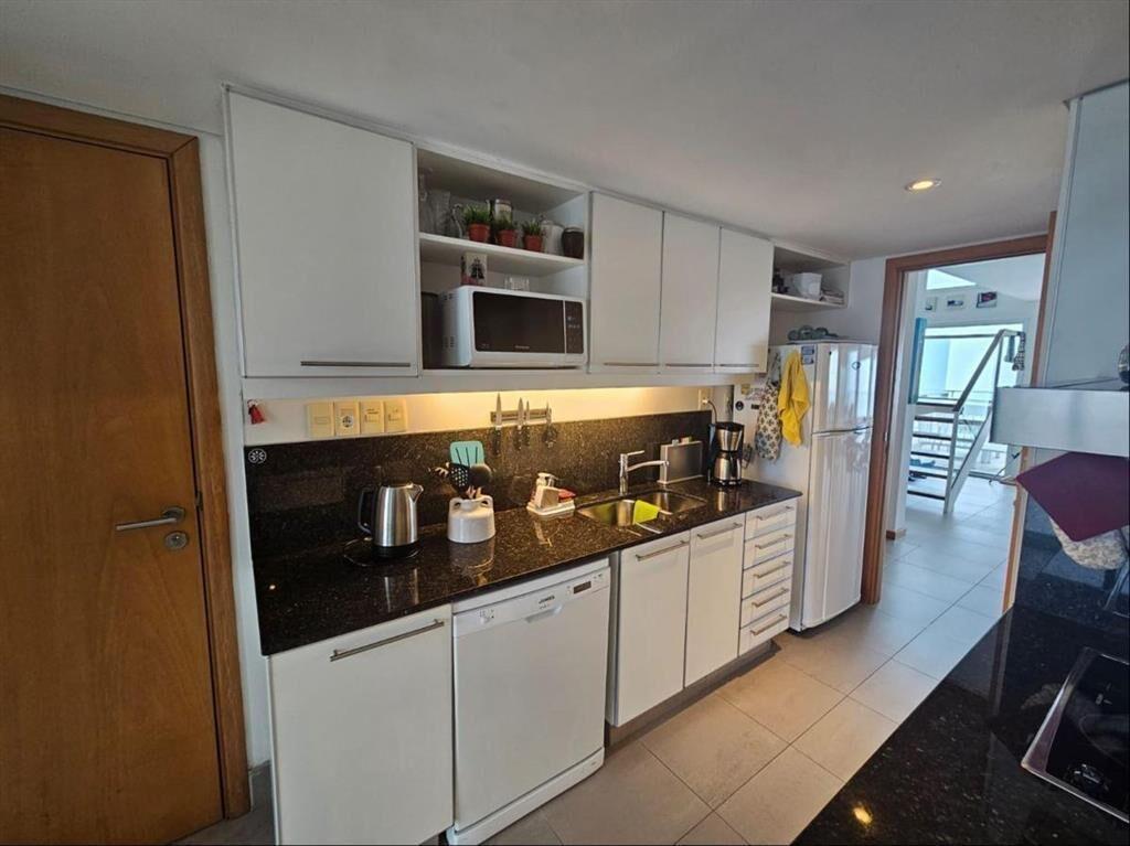 Alquiler anual y temporada apartamento 4 dormitorios Punta