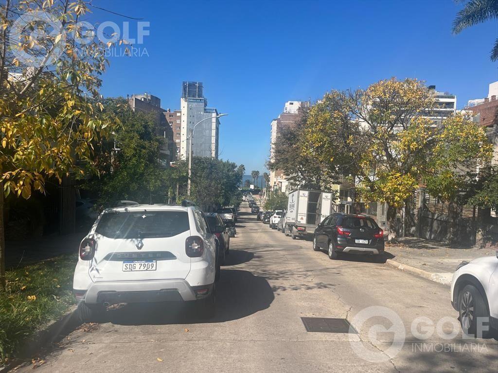 Venta de terreno en Punta Carretas