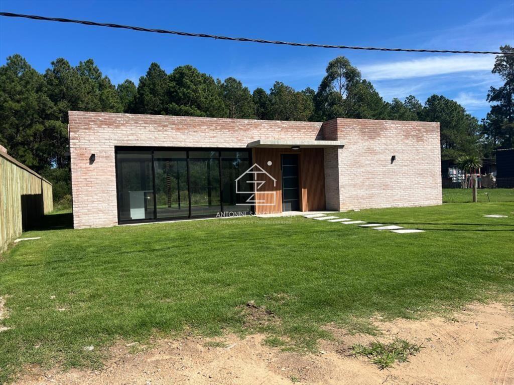 Casa a Estrenar en Barrio Pinares Â? Moderna, y
