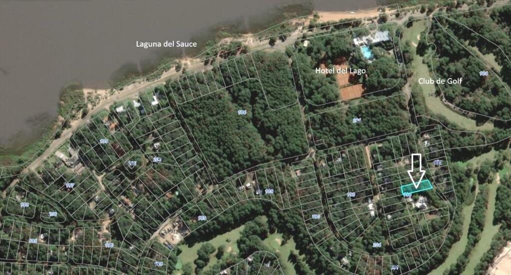 Terreno en Club del Lago