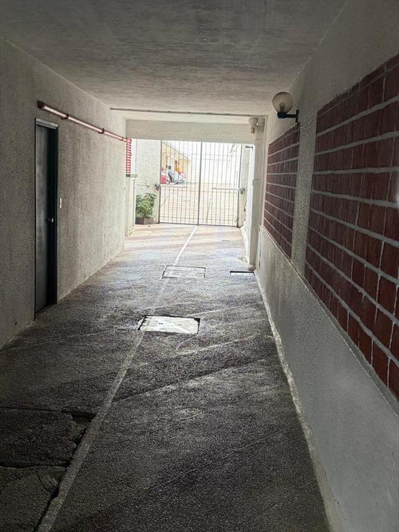 Vendo Cochera con renta, en Pocitos
