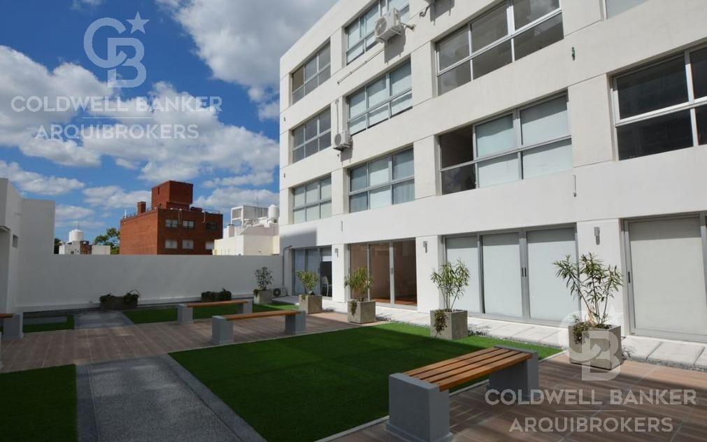 Venta oficina con renta en Pocitos Nuevo - 515