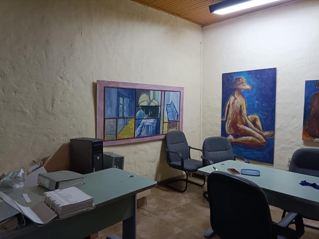 Local -Gran Terreno casi 780 m2!! Zapican próximo a Gariba