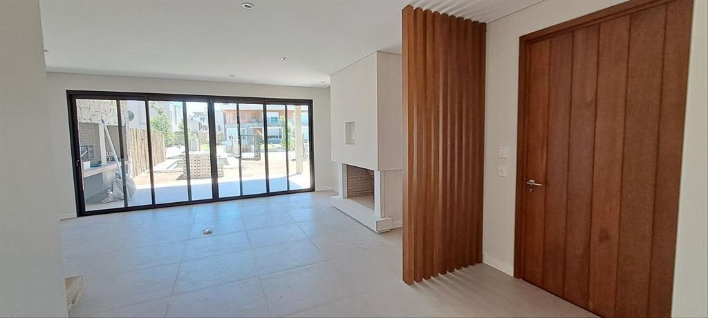 VENTA CASA ESTRENAR BARRIO PARQUE II 4 DORMITORIOS EN SUITE